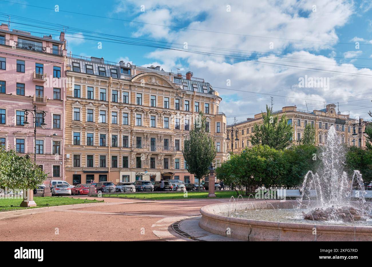 Novo-Manezhny Square, a view of the former profitable house Chelpanov, built in the Eclectic style in 1875-1878, landmark: St. Petersburg, Russia - Oc Stock Photo