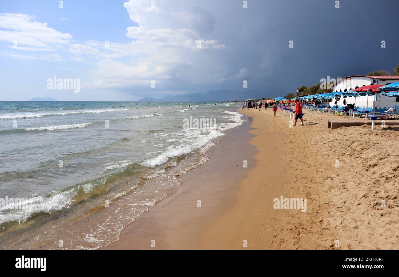 Spiaggia di colombo hi-res stock photography and images - Alamy