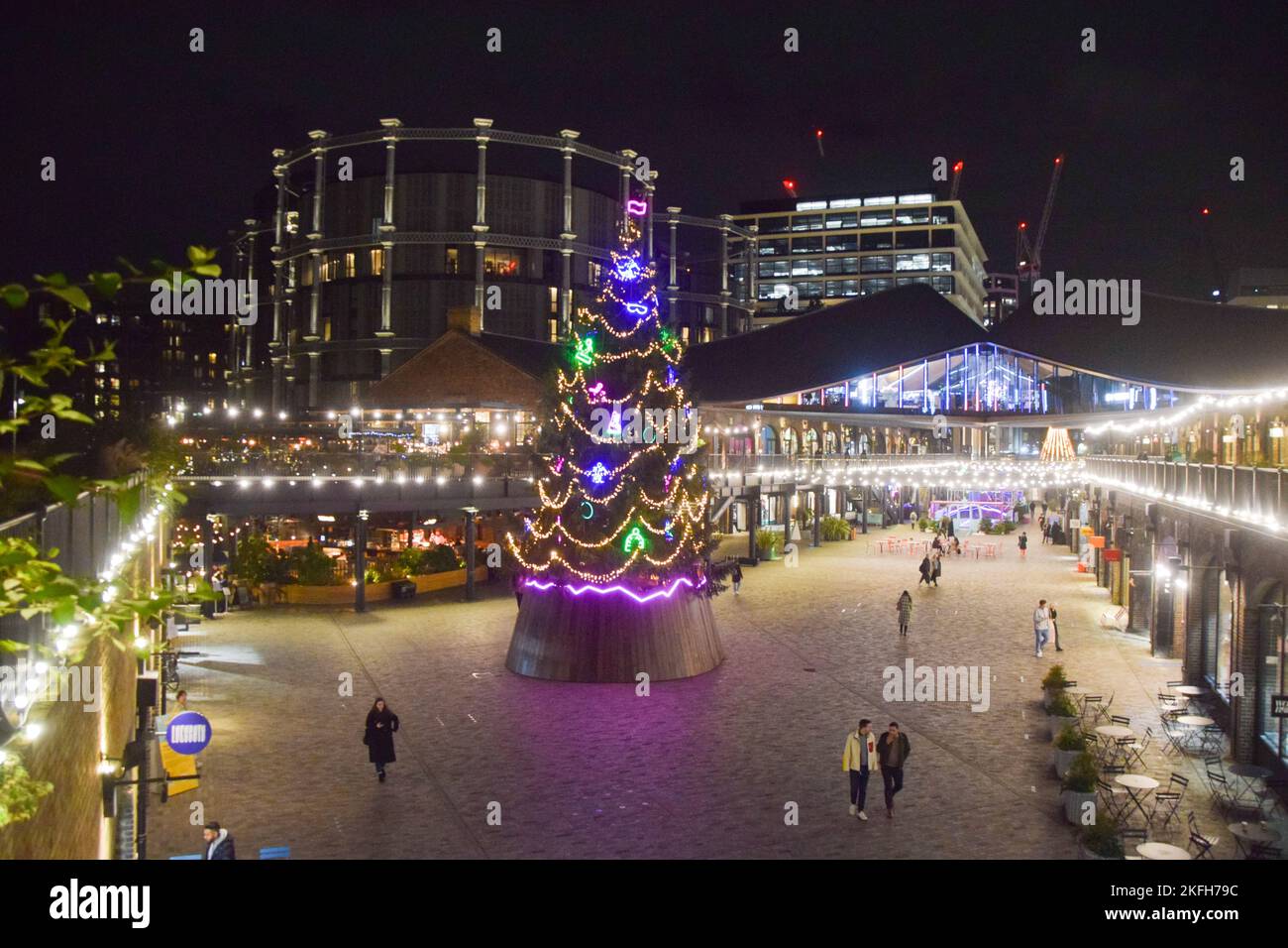 Outdoor lights kings cross hires stock photography and images Alamy