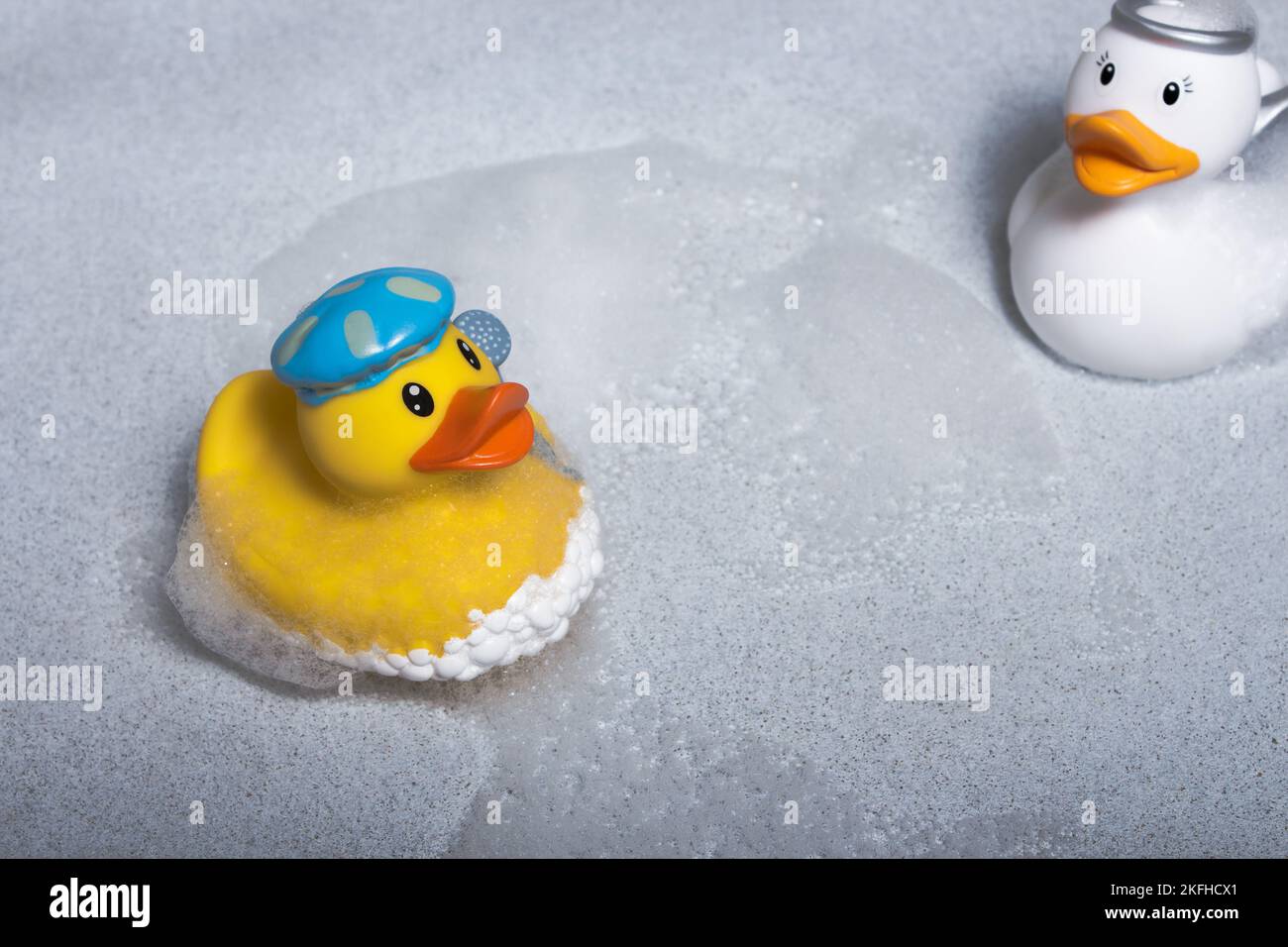 Rubber ducks bubble bath hi-res stock photography and images - Alamy