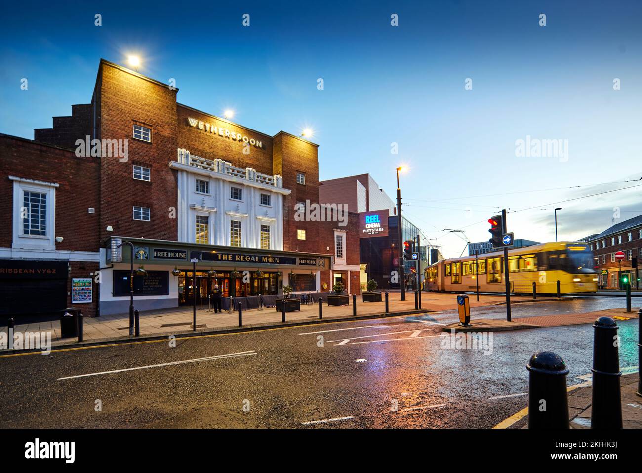 Rochdale in Greater Manchester, pub in former cinema Stock Photo