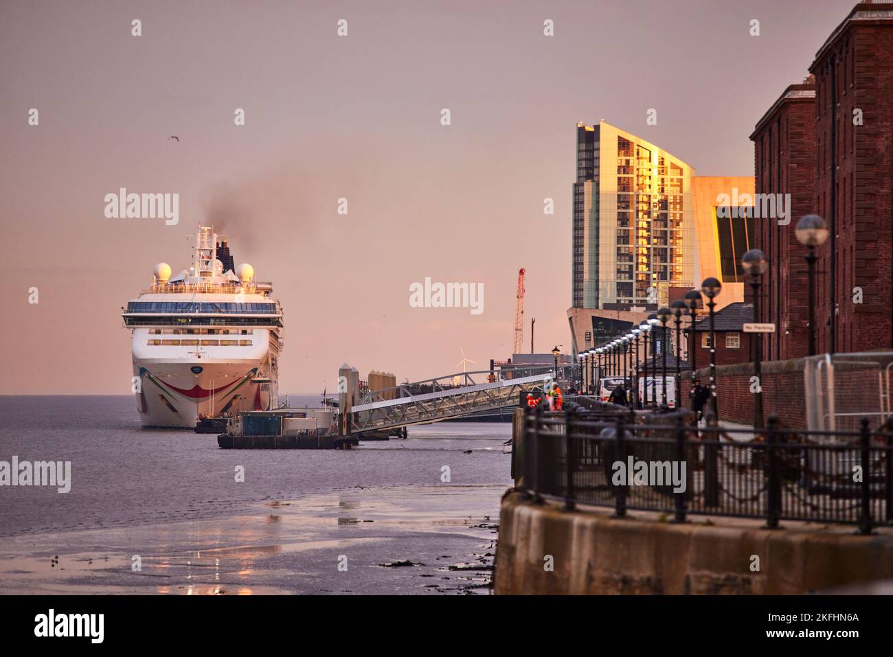 Liverpool cruises ship on the River mersey Stock Photo