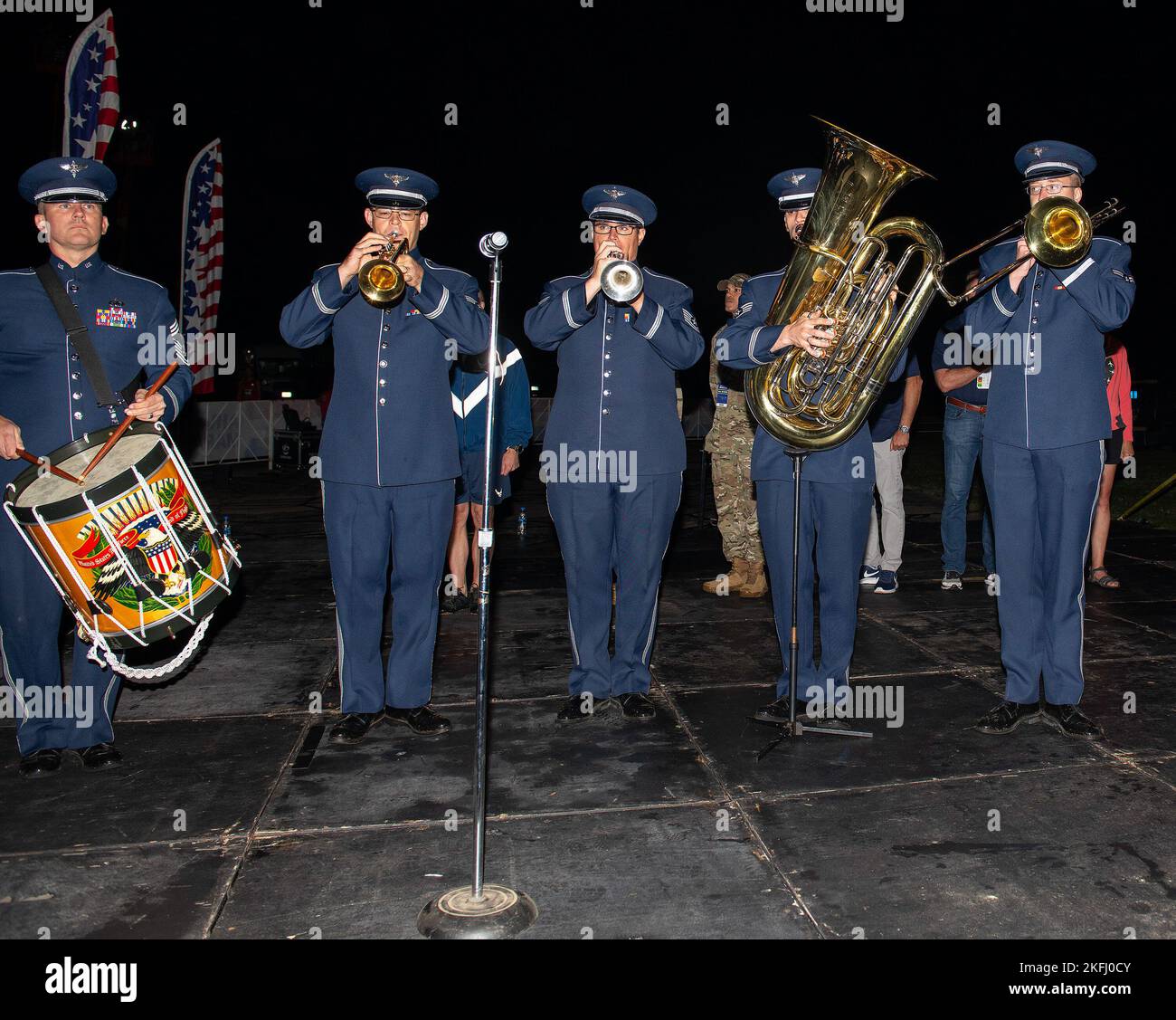 Cincinnati Bengals rookies visit WPAFB > Wright-Patterson AFB