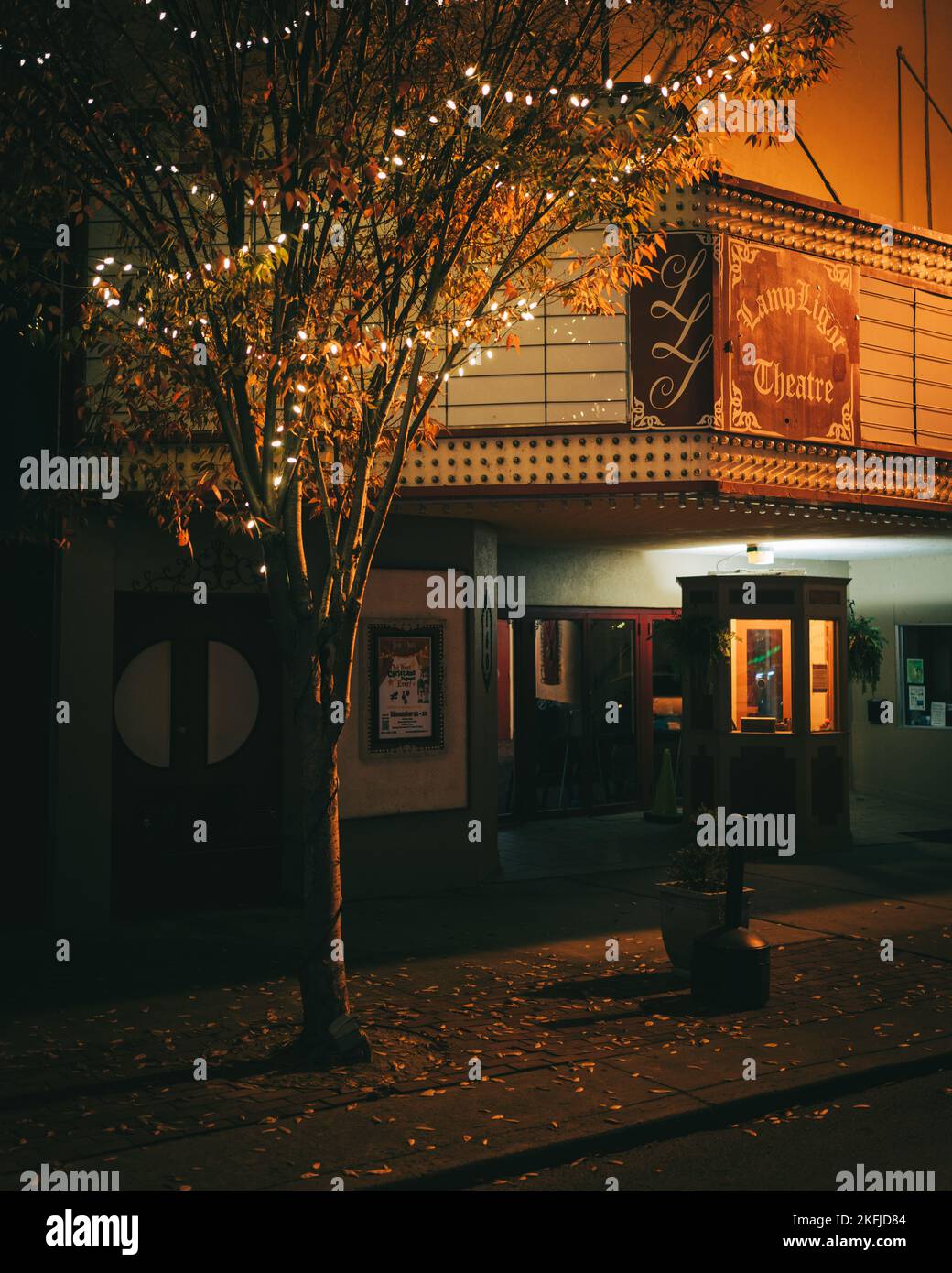The LampLight Theatre at night, Kingsport, Tennessee Stock Photo Alamy