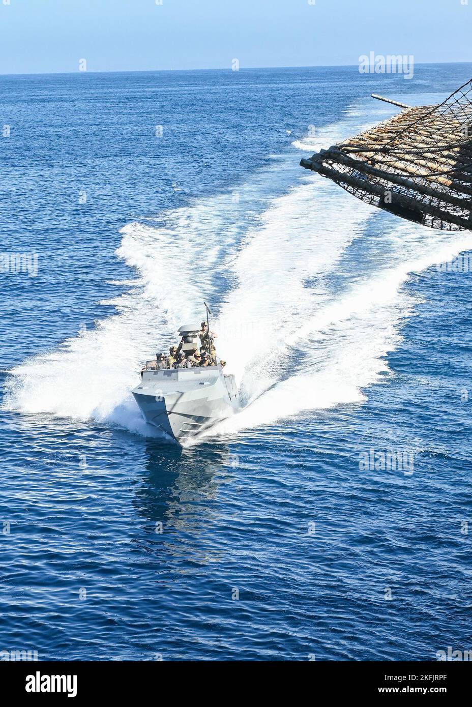 Combatant Craft Medium