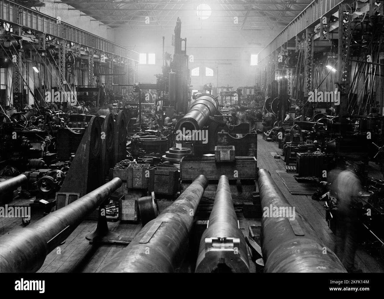 Navy Yard, U.S., Washington - Sight Shop, Big Gun Section, 1917 Stock