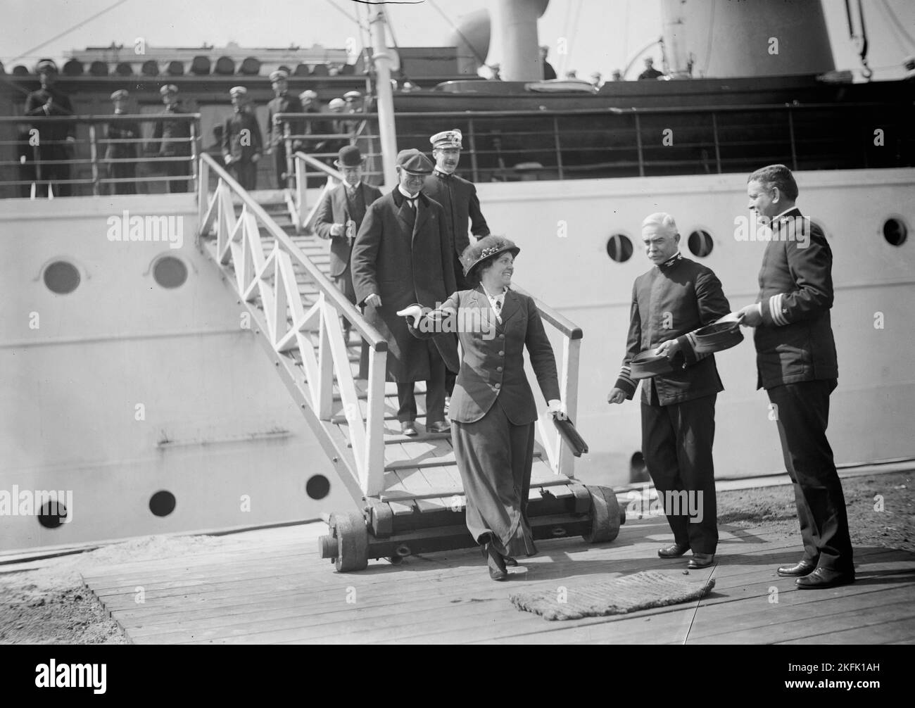 Navy Yard, U.S., Washington - Capt. Hilary P. Jones And Comdr. Taylor Greeting Arrivals, 1914. Stock Photo
