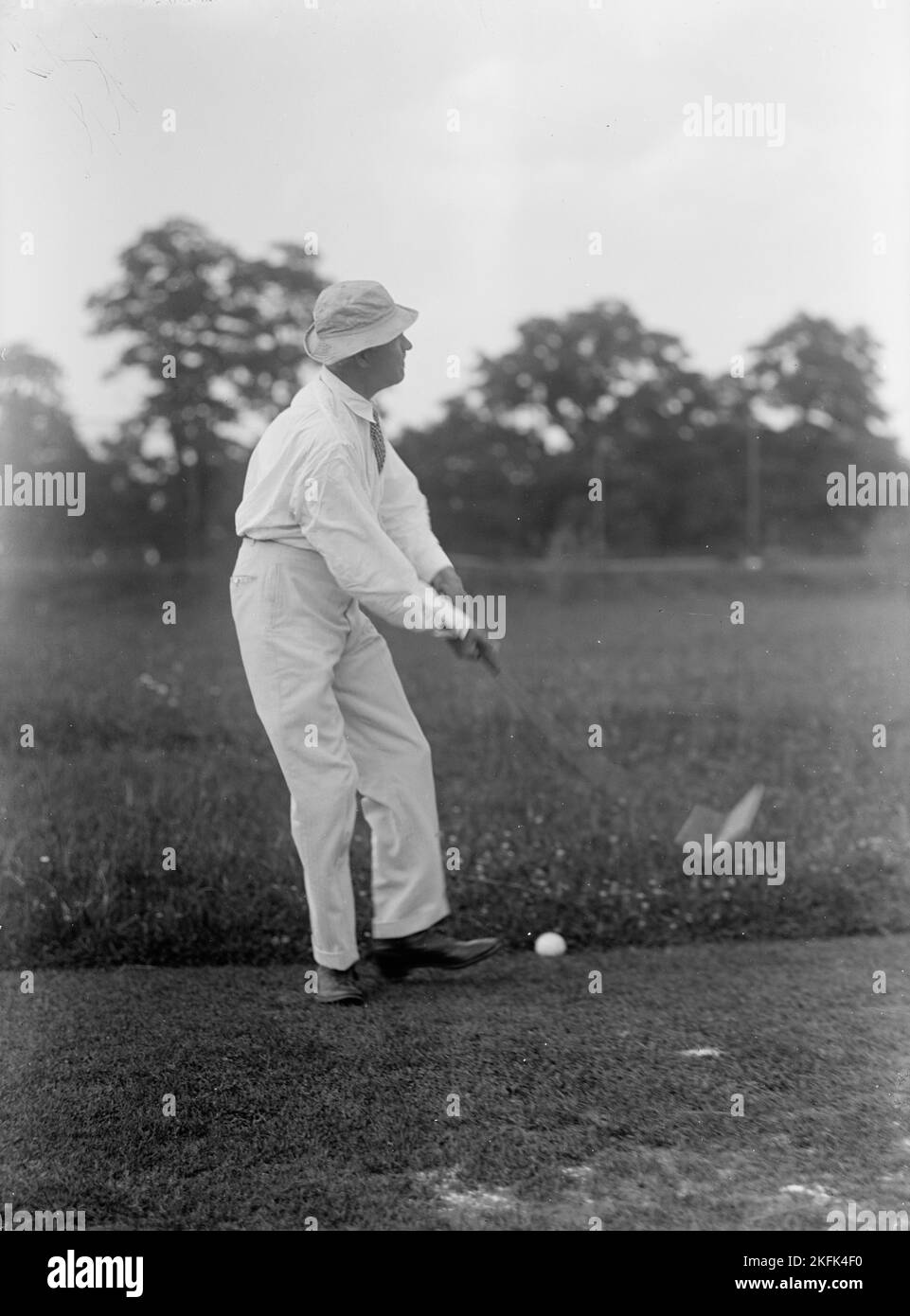 Hitchcock, Gilbert Monell, Rep. from Nebraska, 1903-1905, 1907-1911; Senator, 1911-1923. Playing Golf, 1917. Stock Photo