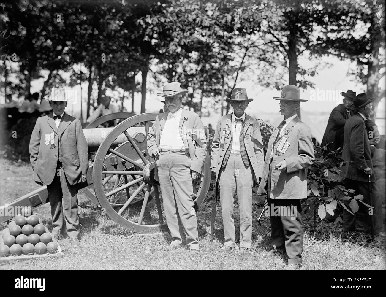 Gettysburg Reunion G.A.R. & U.C.V. Veterans of The G.A.R. And of The