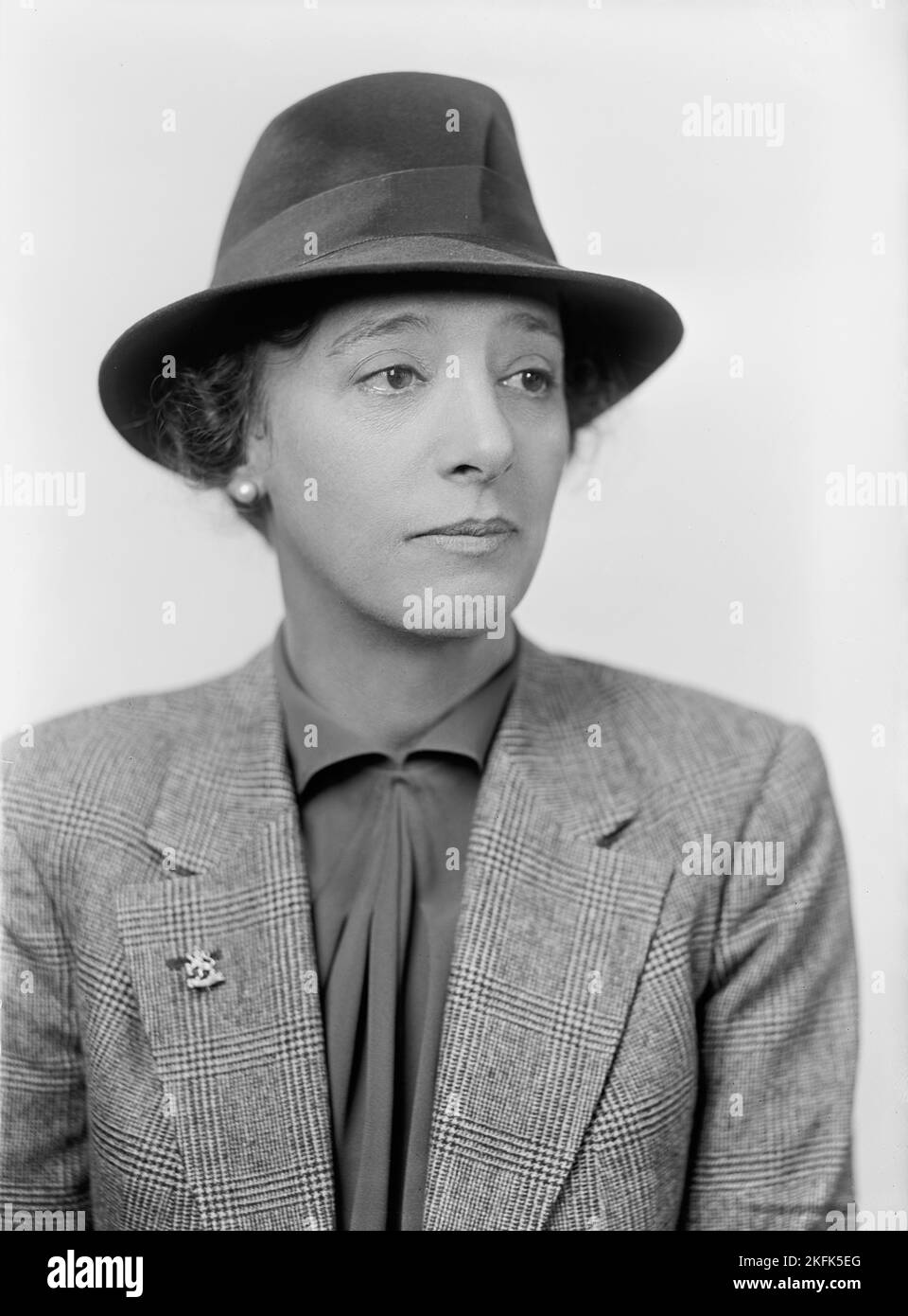 Mrs walter a foote hires stock photography and images Alamy