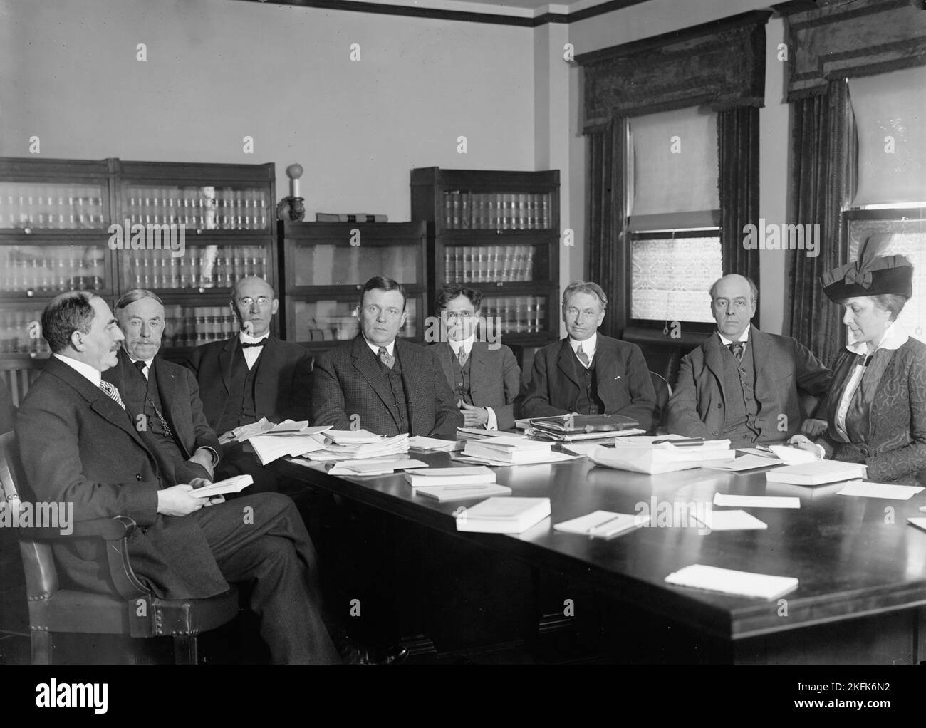 Commission On Industrial Relations..., 1913. Harris Weinstock; John Brown Lennon; Austin B. Garretson; Frank P. Walsh, Chairman; John R. Commons; Samuel Thruston Ballard; Frederic A. Delano; Mrs. Harriman (suffragist Florence Jaffray Harriman). Stock Photo