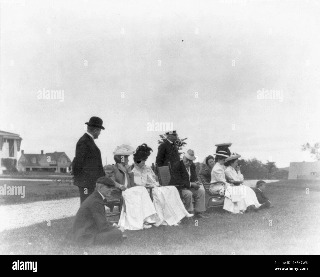 New York Oyster Bay, Long Island Yacht Club group of men and women