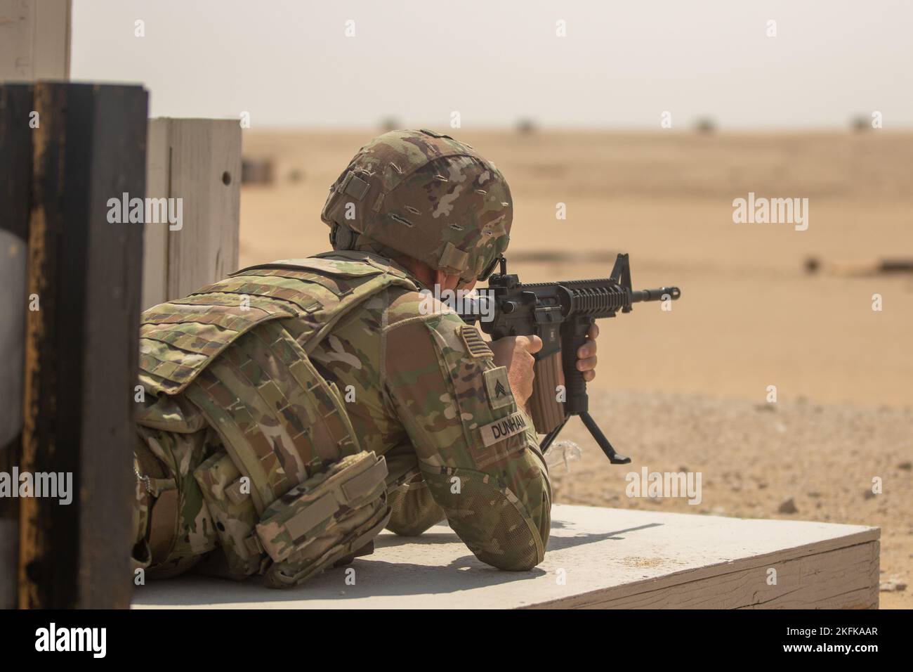 Kuwait Ranges U.S. Army Soldiers from the 35th Infantry Division conduct M17 and M4 ...