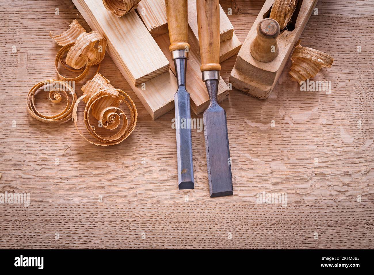 Shavings wooden chisels on hi-res stock photography and images - Alamy