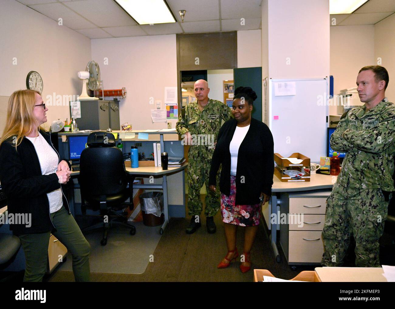 SILVERDALE, Wash. (Sept. 26, 2022) Sandra Hinz (left), the command Navy