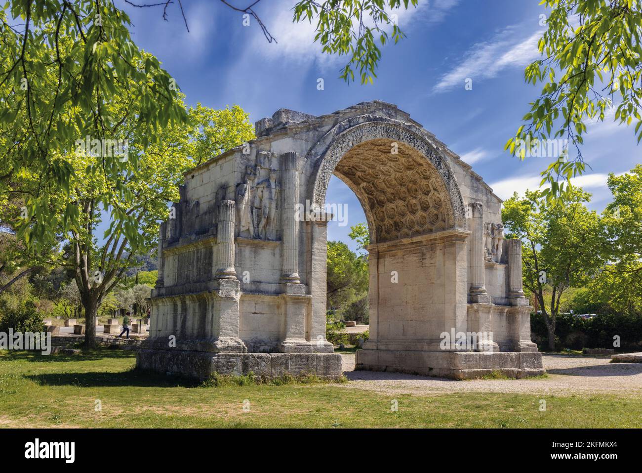 Saint-Rémy-de-Provence, Bouches-du-Rhône, Provence, France.  The Arc Municipal, a triumphal arch which was the entrance to the Roman city of Glanum. Stock Photo