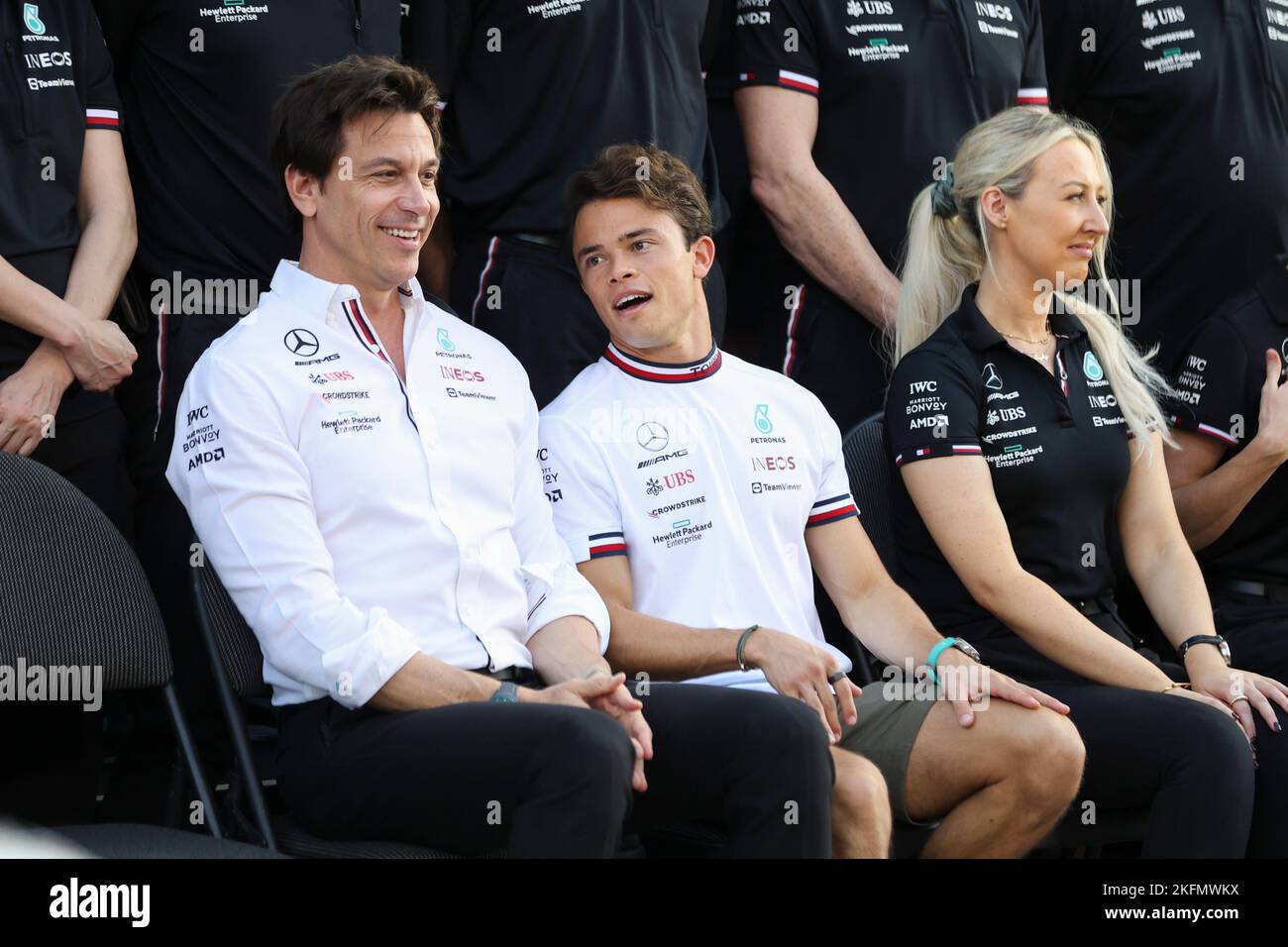 Toto Wolff (AUT, MercedesAMG Petronas F1 Team), 19 Nyck de Vries (NLD, MercedesAMG Petronas