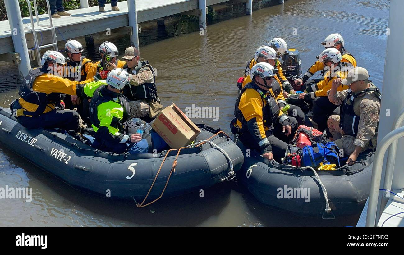 Rotunda, FL (Sept. 29, 2022) Boat teams one and two of FEMA Virginia