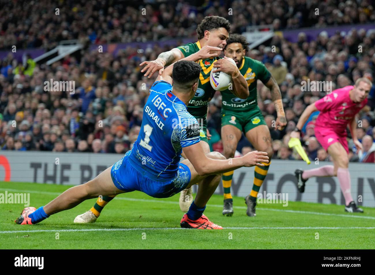 Manchester, UK. 18th Nov, 2022. Keeley Davis of Australia (8) scores the opening try during the 2021 Rugby League World Cup Final 2021 match between Australia and Samoa at Old Trafford, Manchester, England on 19 November 2022. Photo by David Horn. Credit: PRiME Media Images/Alamy Live News Stock Photo