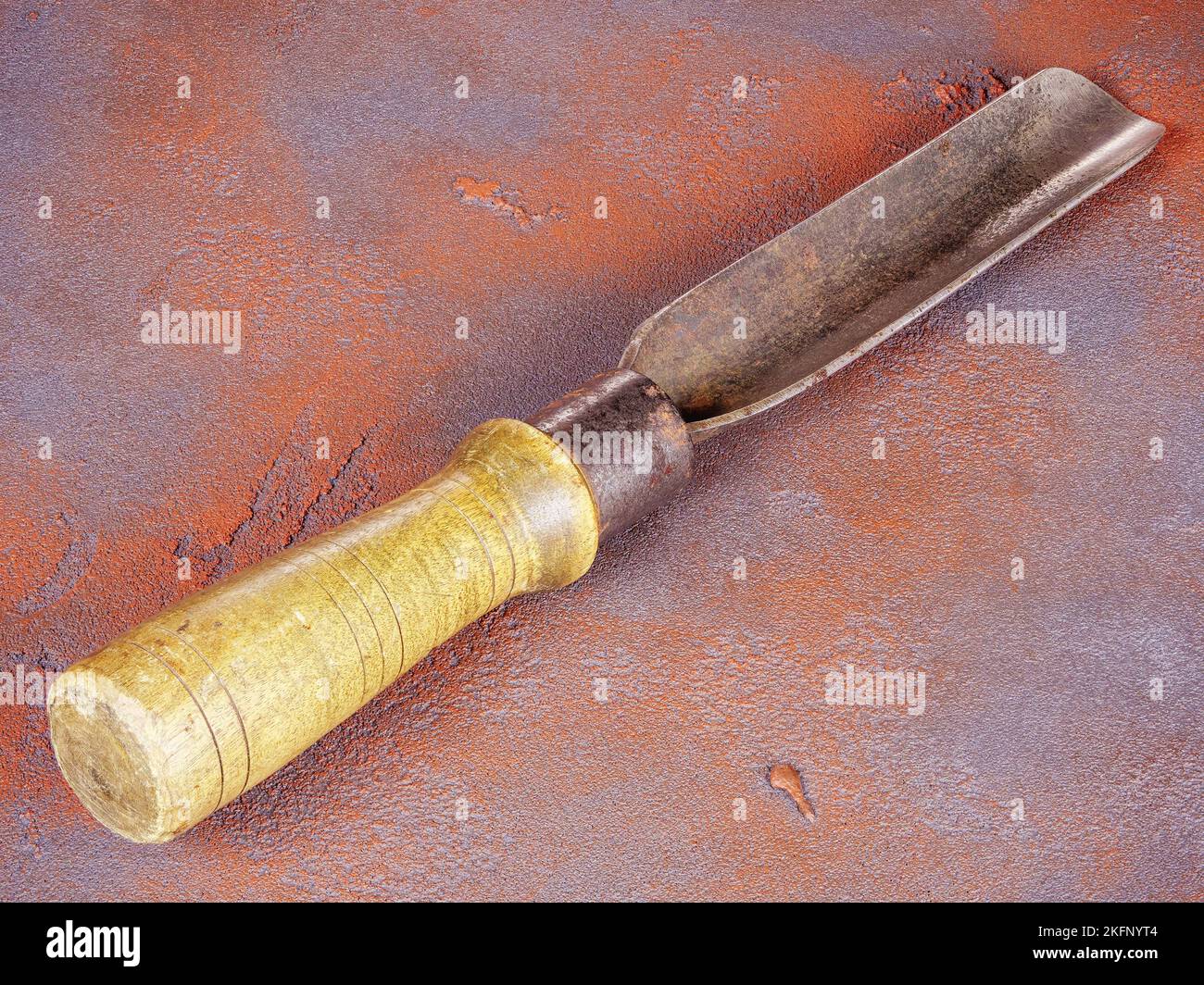 Bevel chisel hi-res stock photography and images - Alamy