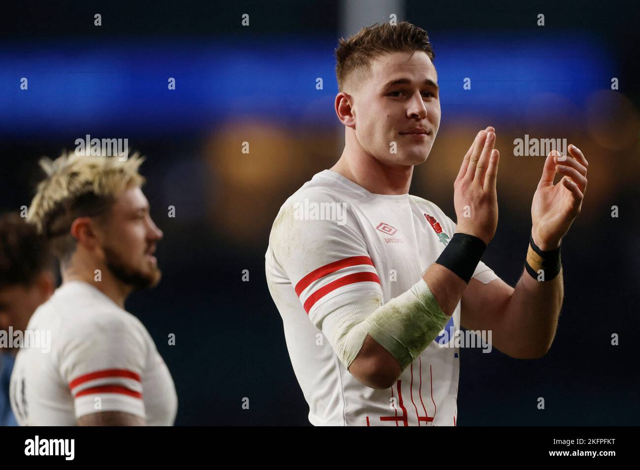 Rugby Union - International - England v New Zealand - Twickenham Stadium, London, Britain - November 19, 2022 England's Freddie Steward applauds fans after the match Action Images via Reuters/Andrew Couldridge Stock Photo