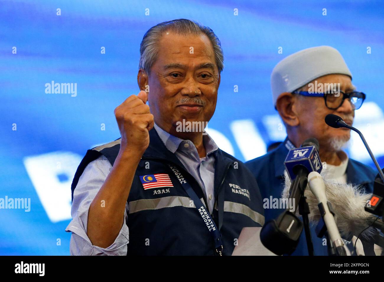 Malaysian former Prime Minister and Perikatan Nasional Chairman Muhyiddin Yassin gestures during a news conference after Malaysia's 15th general election in Shah Alam, Malaysia November 20, 2022. REUTERS/Lai Seng Sin Stock Photo