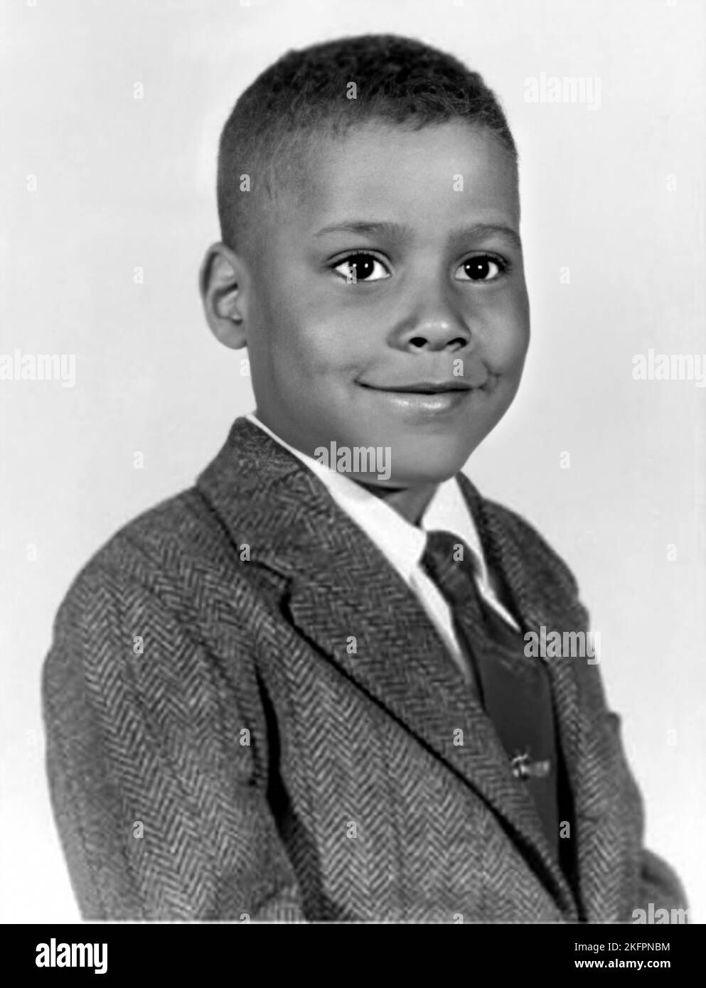 1962 ca , USA : The american actor BILL NUNN ( 1953 - 2016 ), aged 9, photo from the  High School Yearbook . Unknown photographer .-  HISTORY - FOTO STORICHE - ATTORE - MOVIE - CINEMA  - personalità  da giovane giovani - personality personalities when was young - baby - PORTRAIT - RITRATTO - TEENAGER - CHILDREN - CHILD - BAMBINO - BAMBINI - CHILDHOOD - INFANZIA - tie - cravatta ---  ARCHIVIO GBB Stock Photo