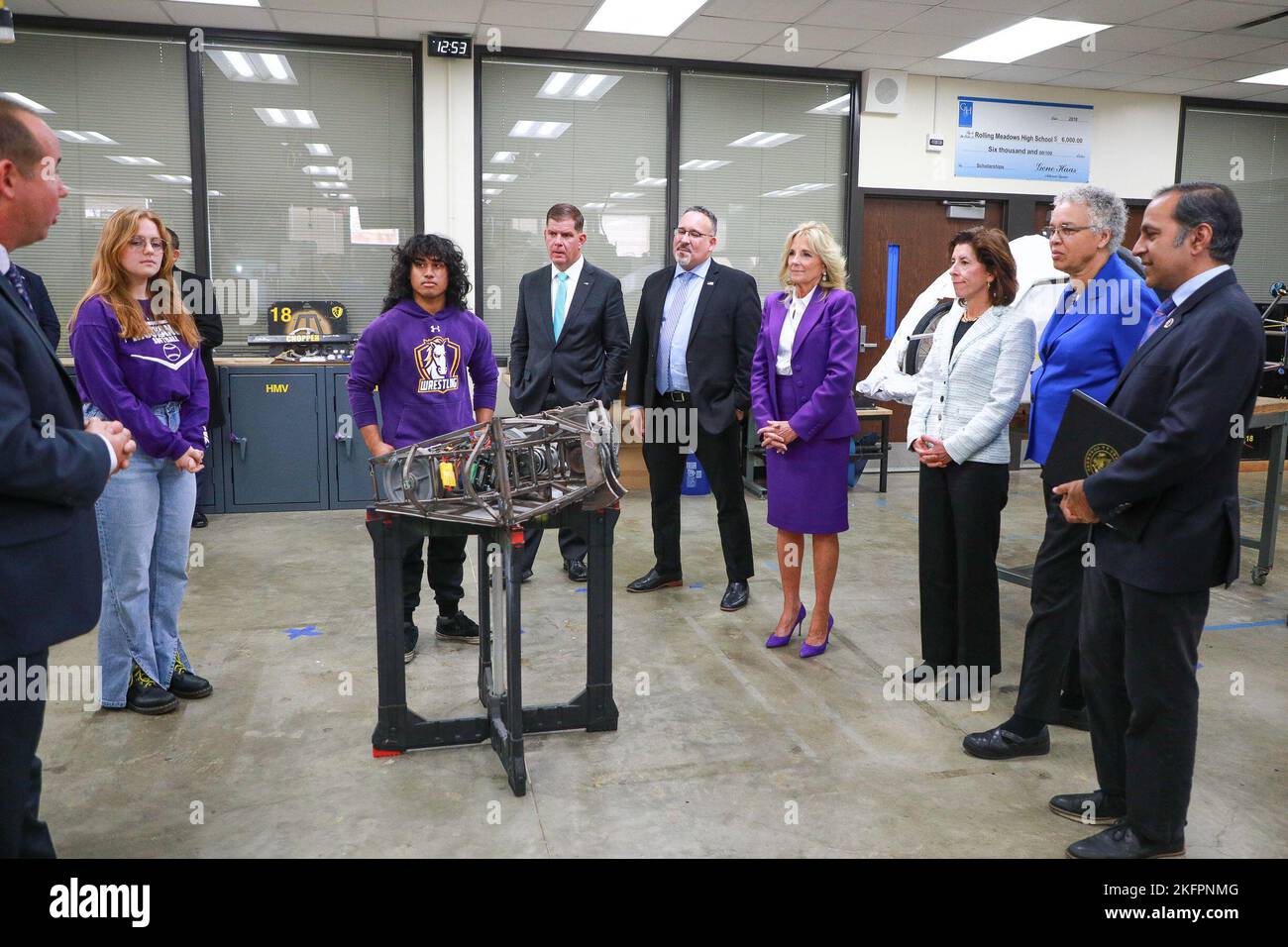 NOVEMBER 14 - CHICAGO, IL: Kaitlyn De Loncker, Ethan Salibio, U.S. Secretary of Labor Marty Walsh, U.S. Secretary of Education Miguel Cardona, First Lady Dr. Jill Biden, U.S. Secretary of Commerce Gina Raimondo and Cook County Board President Toni Preckwinkle visits Rolling Meadows High School for an educational roundtable with students and teachers on November 14, 2022 in Rolling Meadows, Illinois.  (Photo: Cruz Gutierrez/The Photo Access) Stock Photo