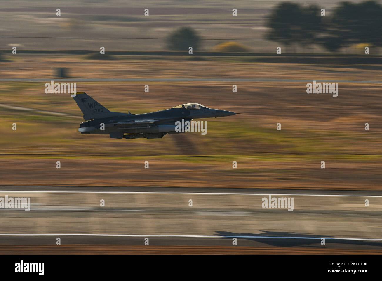 Gunsan, South Korea. 18th Nov, 2022. A U.S. Air Force F-16 Fighting Falcon fighter aircraft, assigned to the 80th Fighter Squadron takes off from the flight-line at Kunsan Air Base, November 18, 2022 in Gunsan, South Korea. The show of force flight is in response to multiple North Korean missile launches. Credit: TSgt. Timothy Dischinat/U.S. Air Force Photo/Alamy Live News Stock Photo