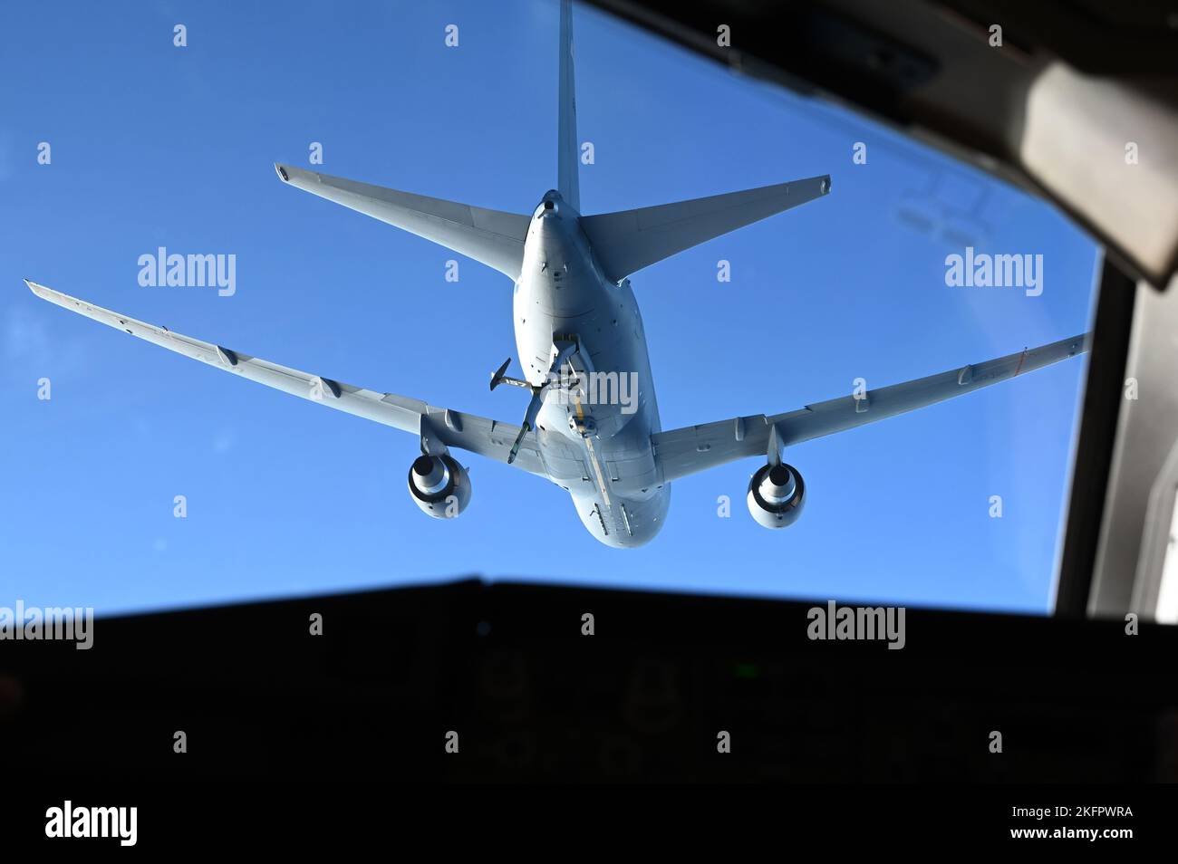 Kc 46 Refueller Air refeuling tanker hi-res stock photography and images - Alamy