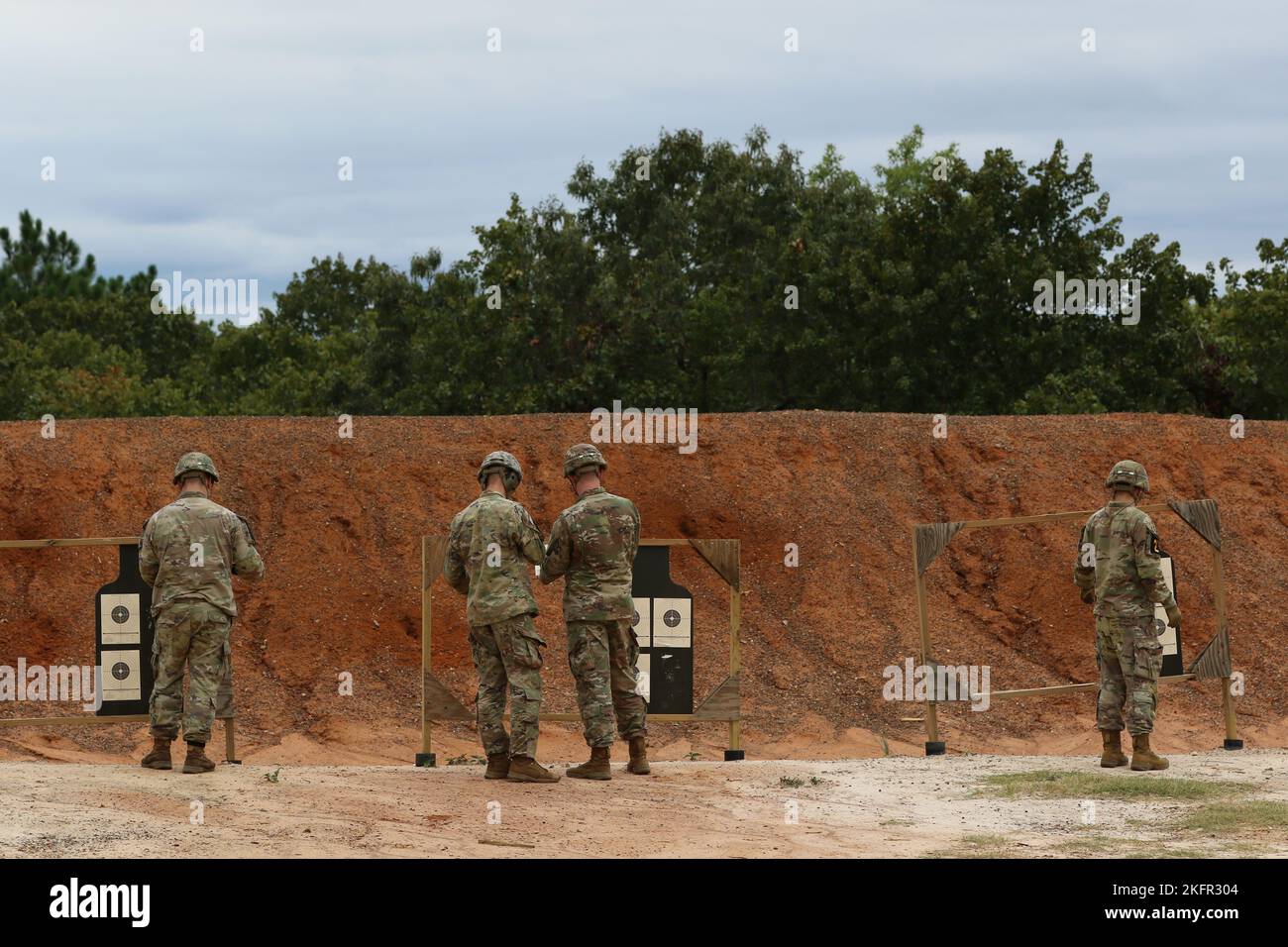 Soldiers of Squad 2, US Army Training and Doctrine Command, inspect ...