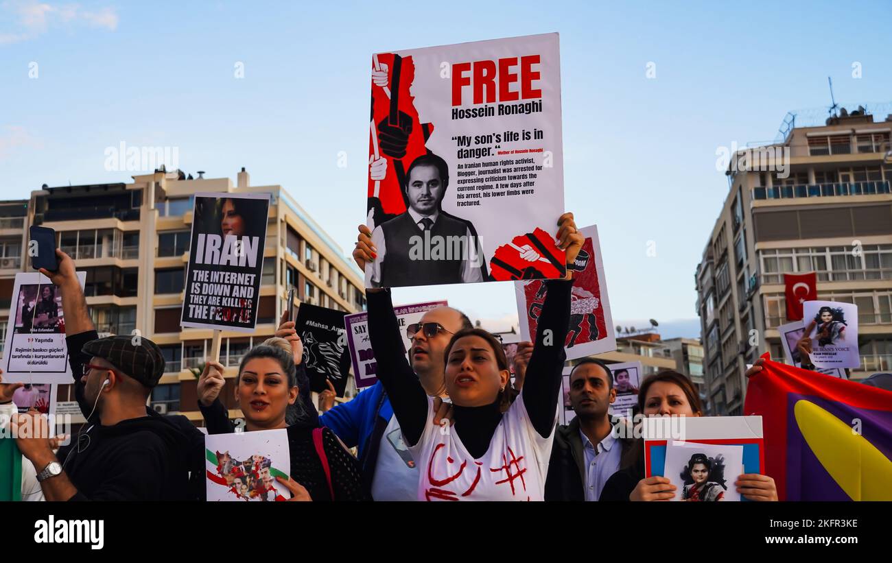 Izmir, Iran, 19/11/2022, Iranian People In Izmir, Especially Women And ...