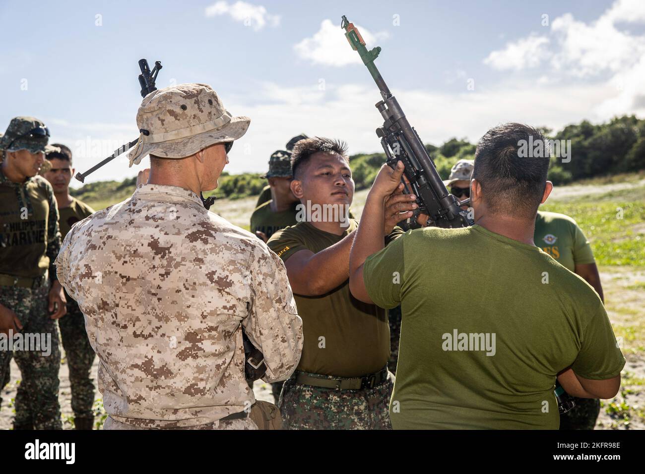 The machine gunner at left hi-res stock photography and images - Alamy