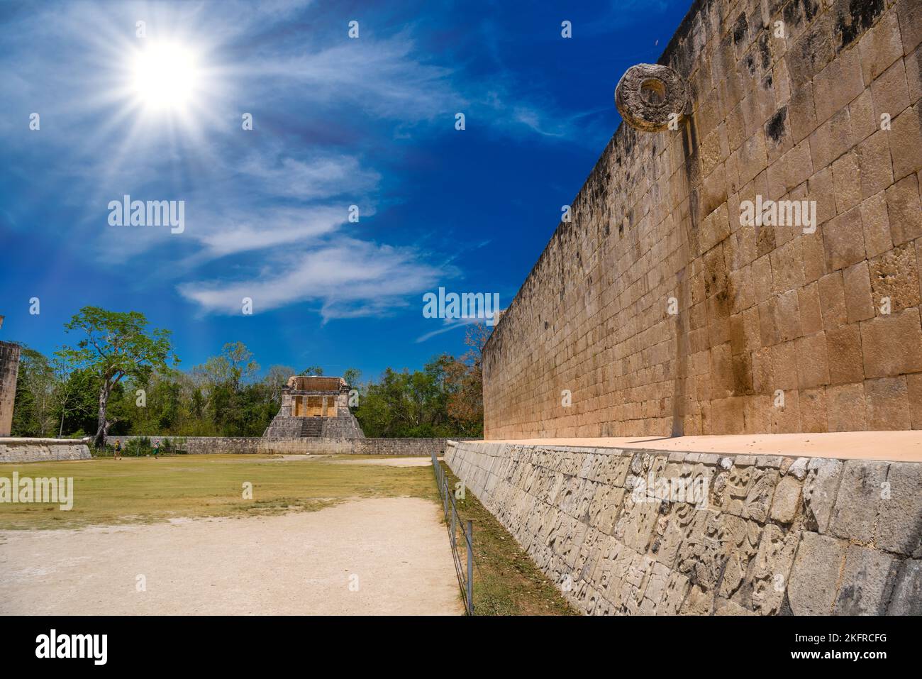 The ball court at chichen itza hi-res stock photography and images - Page  10 - Alamy