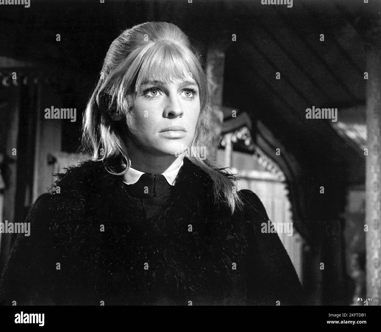 JULIE CHRISTIE in DOCTOR ZHIVAGO (1965), directed by DAVID LEAN. Credit: CARLO PONTI/MGM / Album Stock Photo