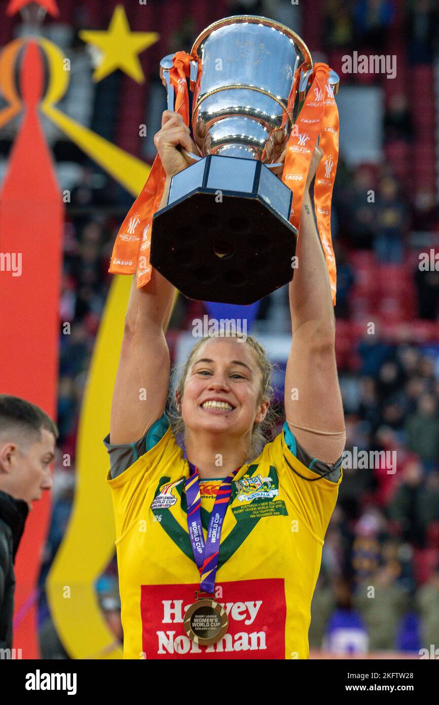 Manchester, UK. 18th Nov, 2022. Australia's Kezie Apps (l) lifts the trophy after winning the 2021 Women's Rugby League World Cup Final match between Australia and New Zealand at Old Trafford, Manchester, England on 19 November 2022. Photo by David Horn. Credit: PRiME Media Images/Alamy Live News Stock Photo