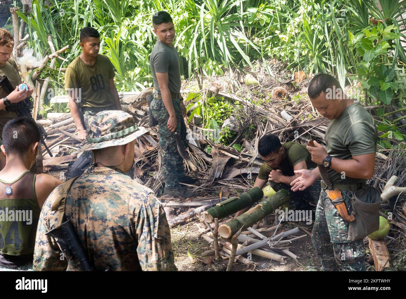 Reconnaissance Ph U.S. Marines with Maritime Raid Force, 31st Marine Expeditionary Unit ...
