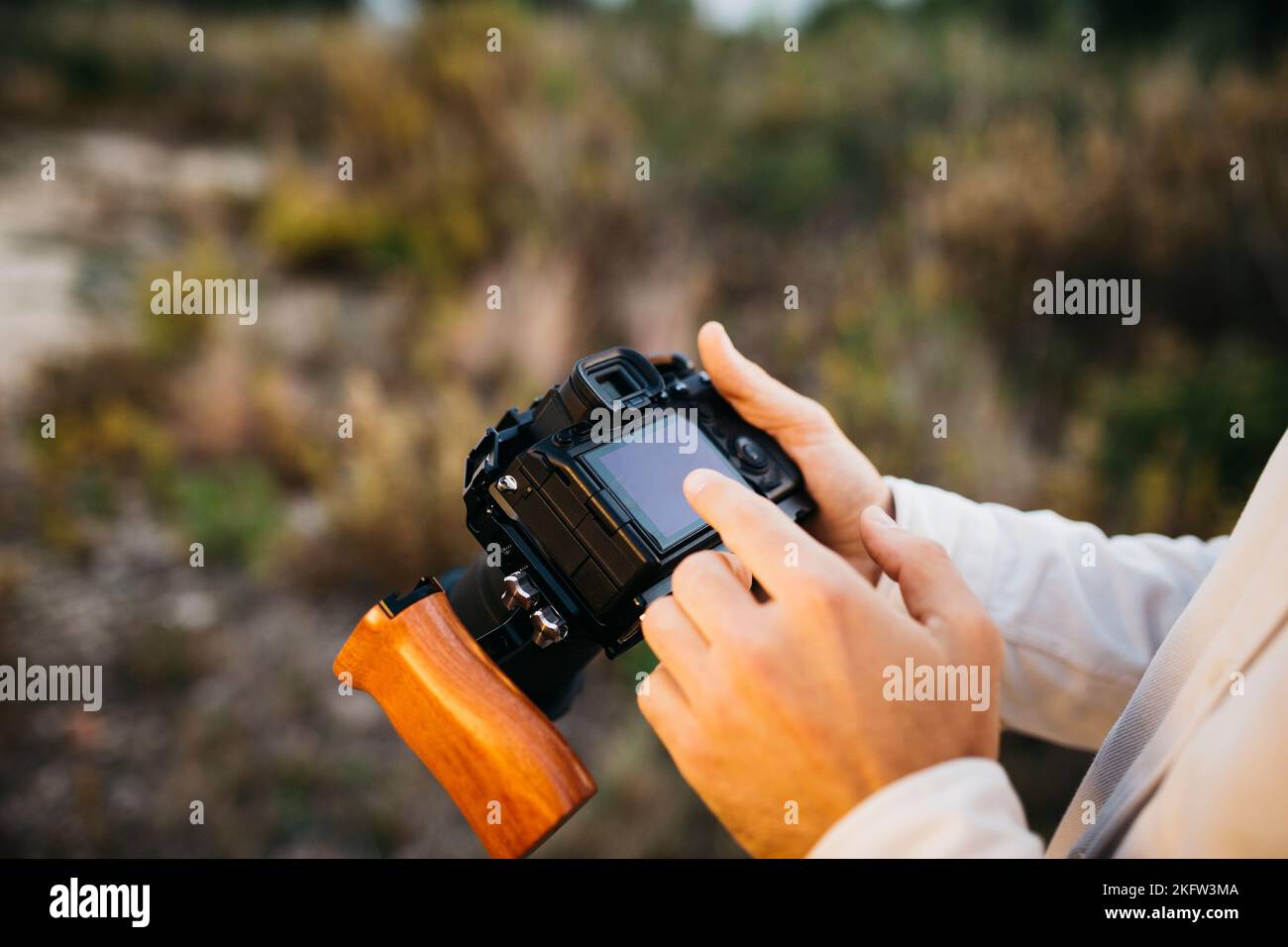 Pusle Using His Camera Using digital camera hi-res stock photography and images - Alamy