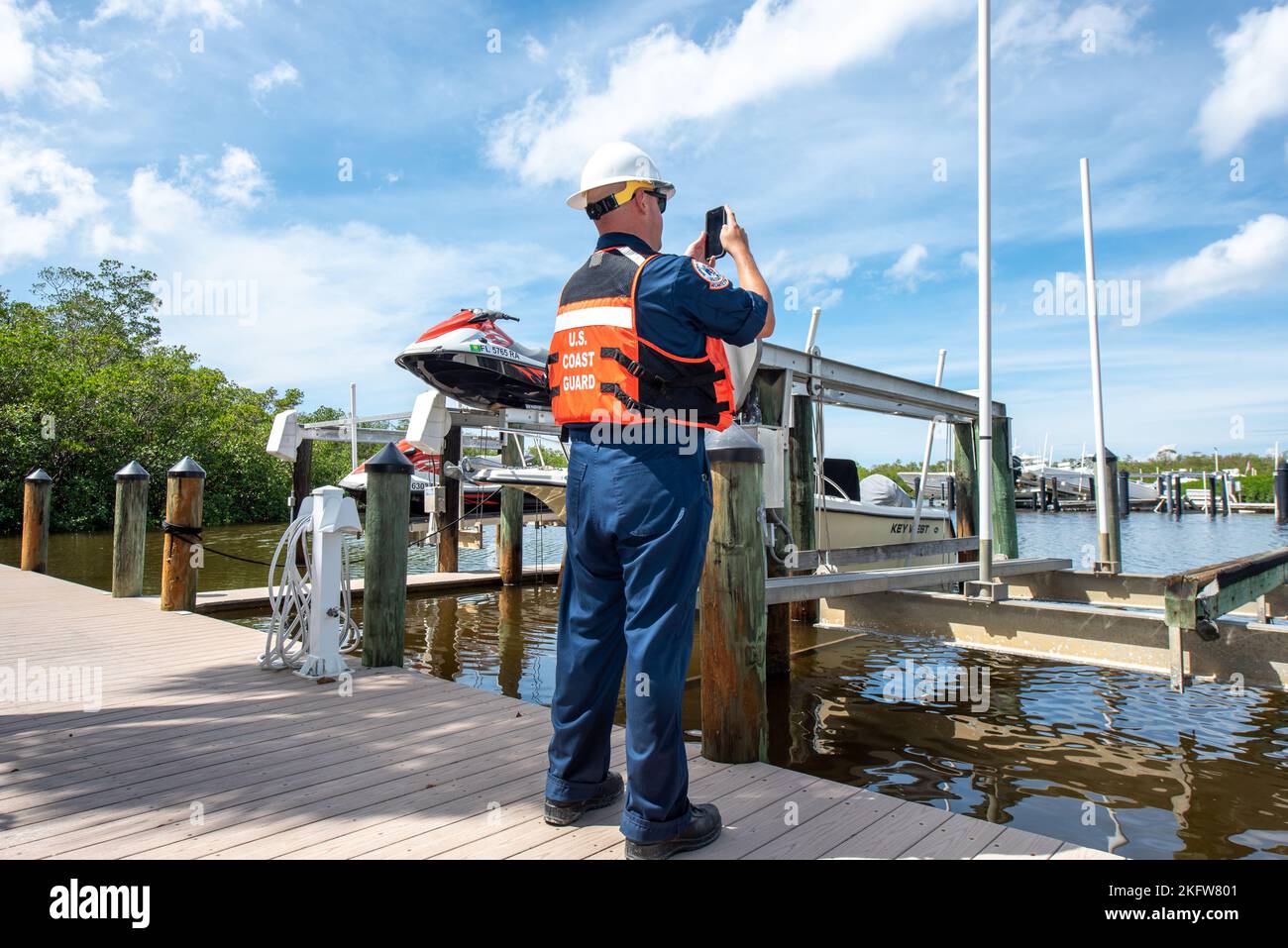 U.S. Coast Guard Petty Officer 2nd Class, Marine Science Technician
