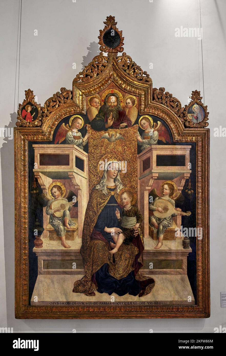 Madonna col Bambino in trono tra angeli e Dio Padre benedicente ...