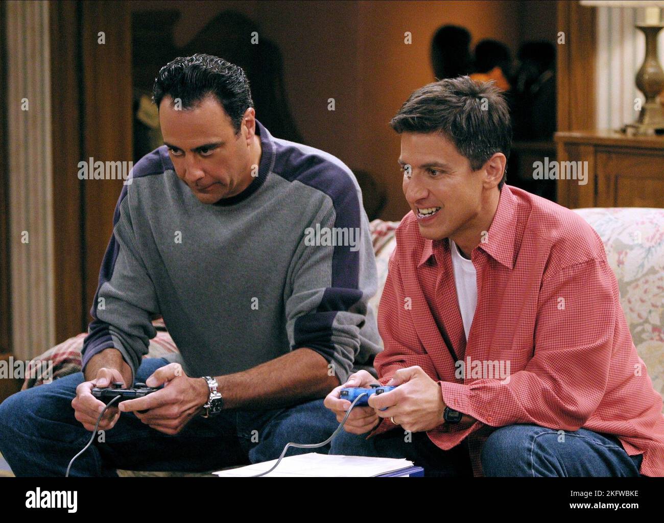 Brad Garrett & Ray Romano Television Everybody Loves Raymond Season