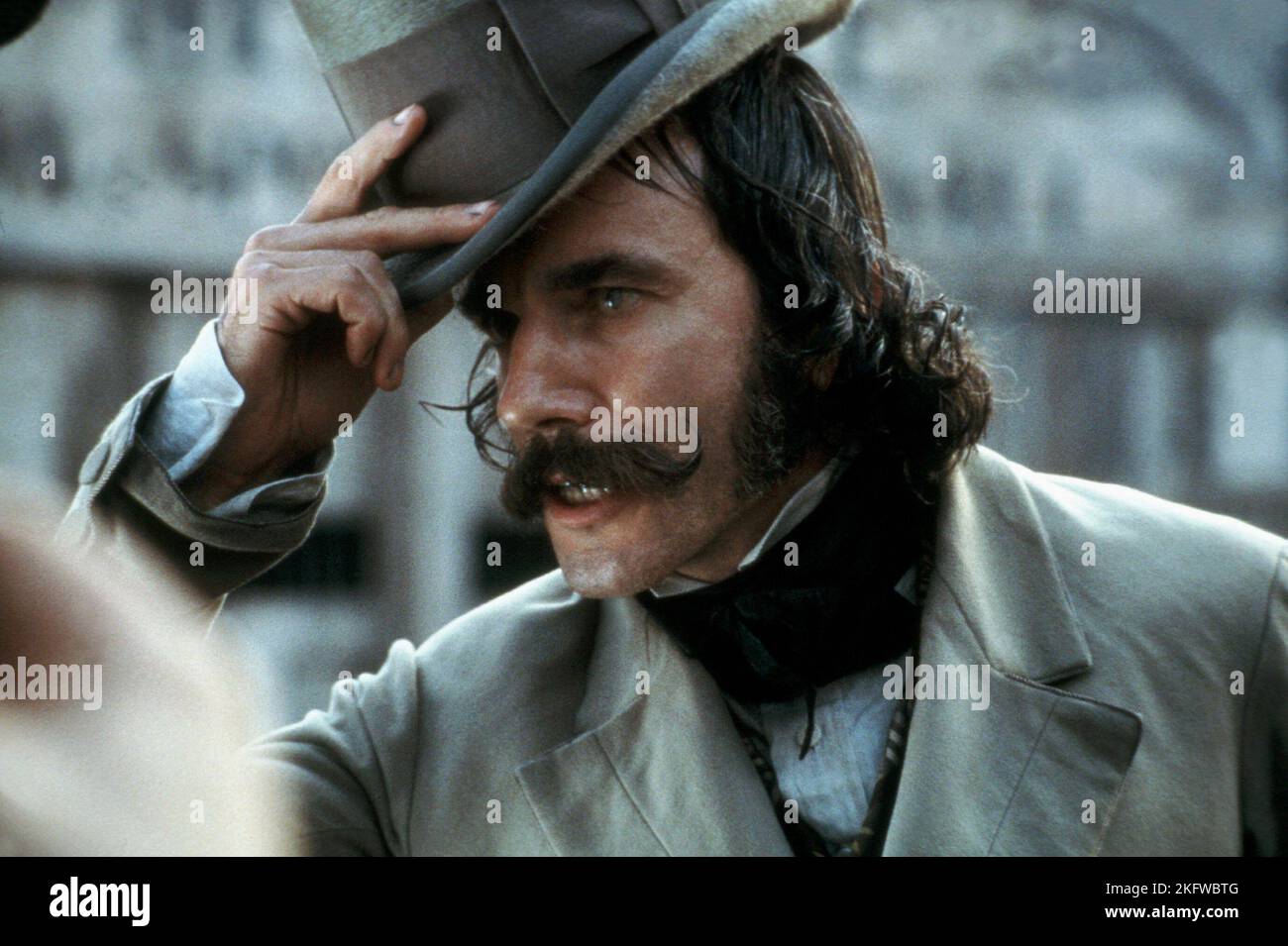 DANIEL DAY-LEWIS, GANGS OF NEW YORK, 2002 Stock Photo