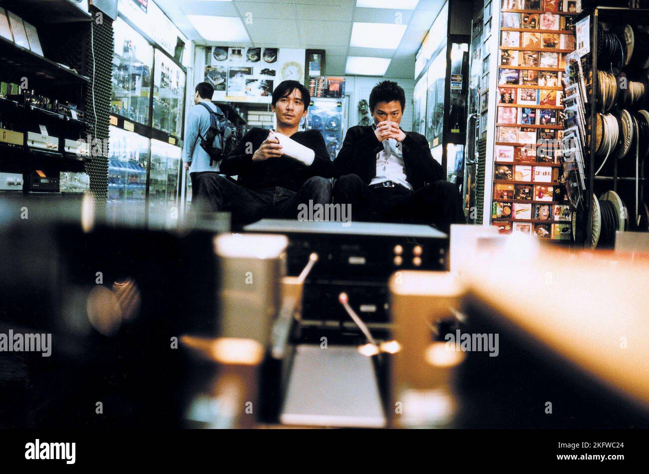 TONY LEUNG CHIU WAI, ANDY LAU, INFERNAL AFFAIRS, 2002 Stock Photo