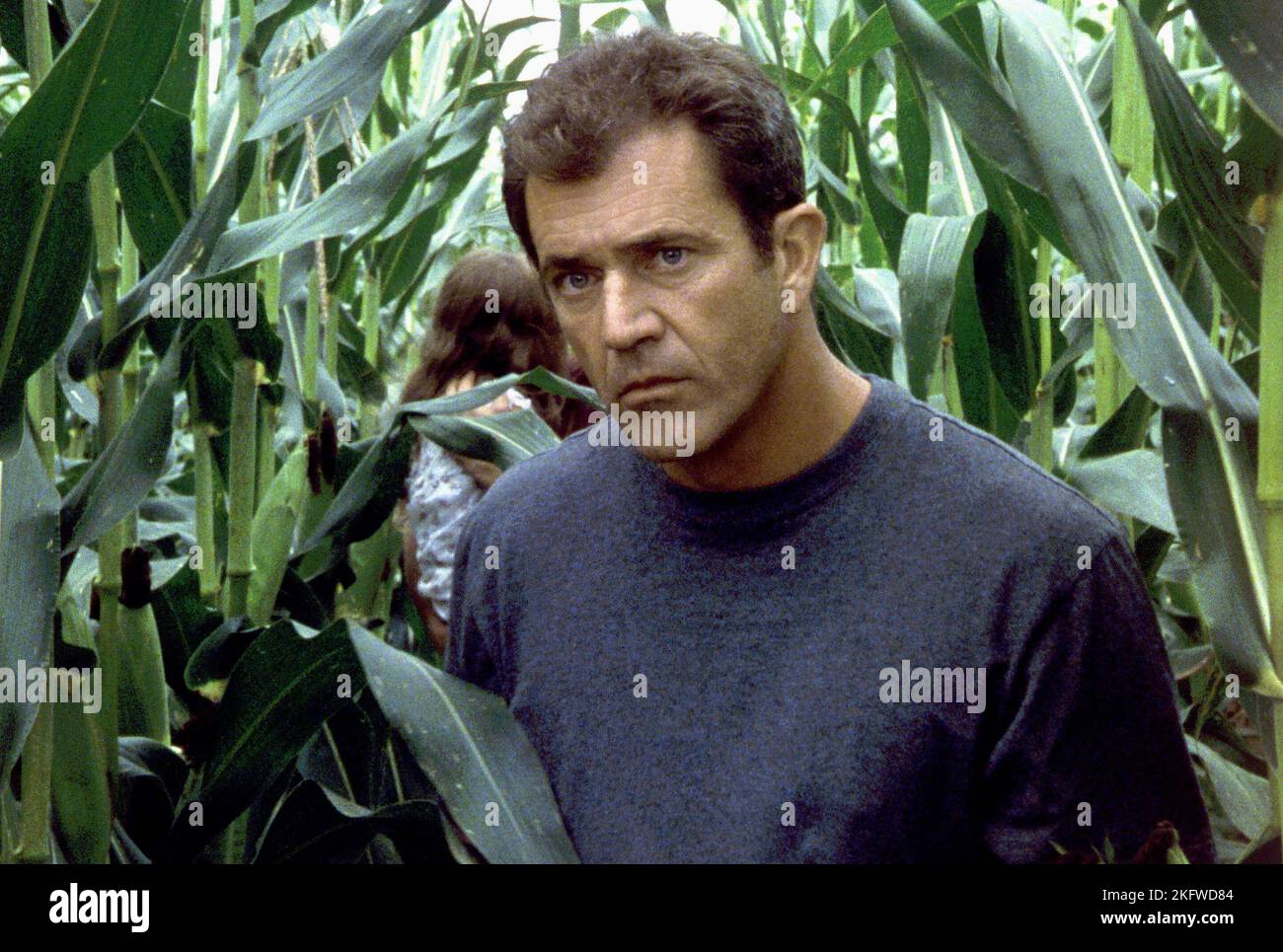 MEL GIBSON, SIGNS, 2002 Stock Photo