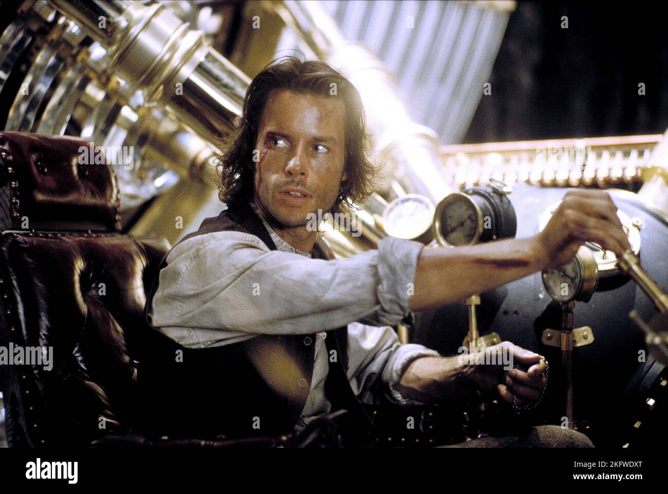 GUY PEARCE, THE TIME MACHINE, 2002 Stock Photo