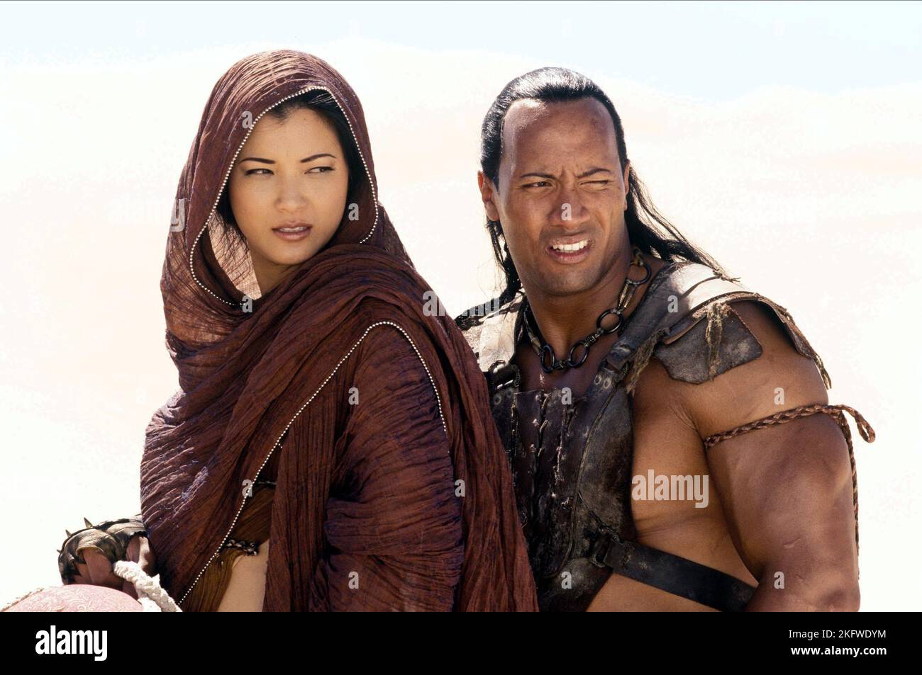 KELLY HU, DWAYNE JOHNSON, THE SCORPION KING, 2002 Stock Photo - Alamy