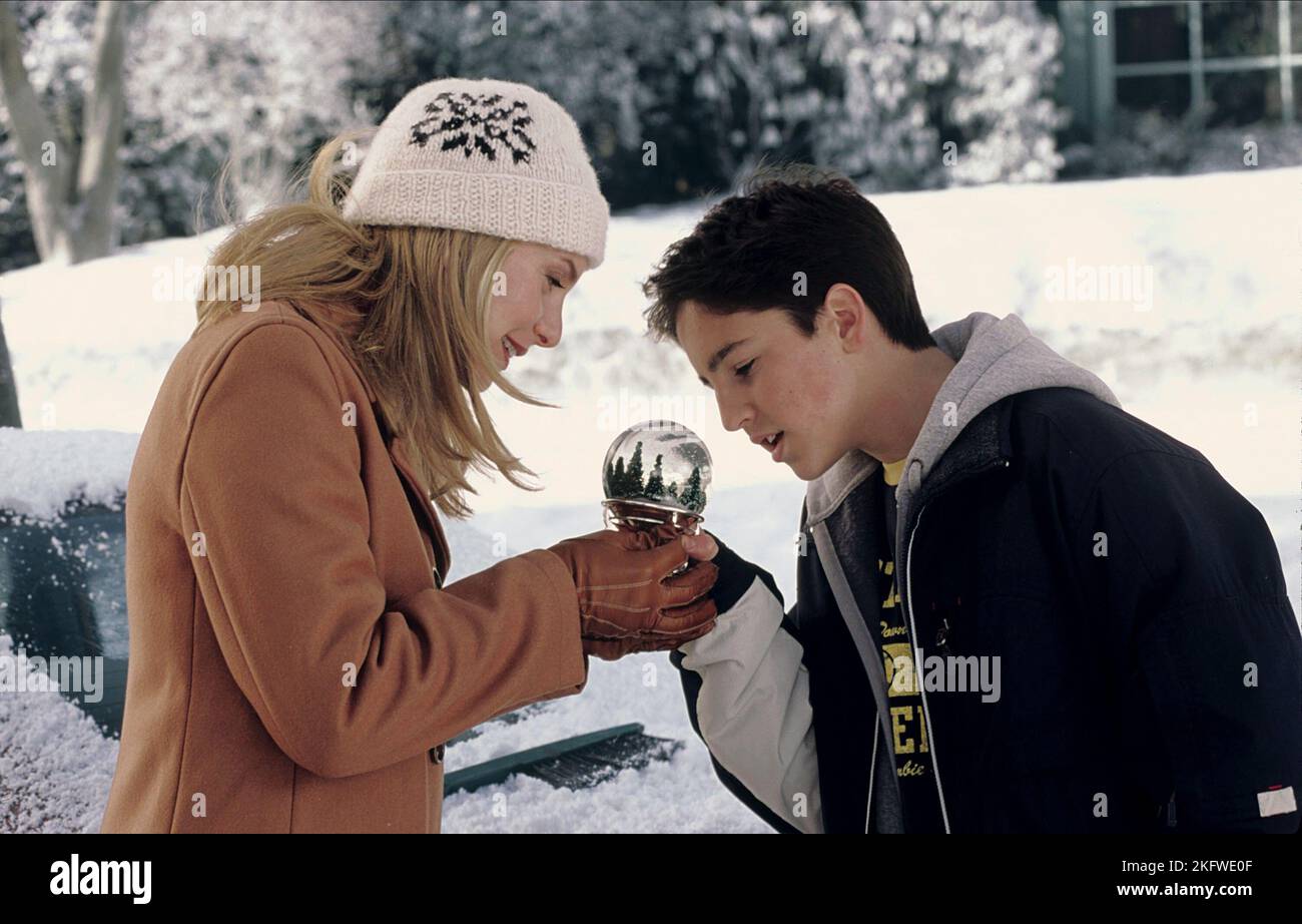 ELIZABETH MITCHELL, ERIC LLOYD, THE SANTA CLAUSE 2, 2002 Stock Photo