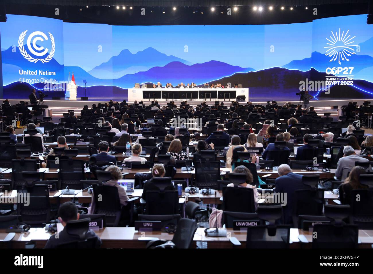 Sharm El Sheikh. 20th Nov, 2022. This photo shows the closing plenary ...