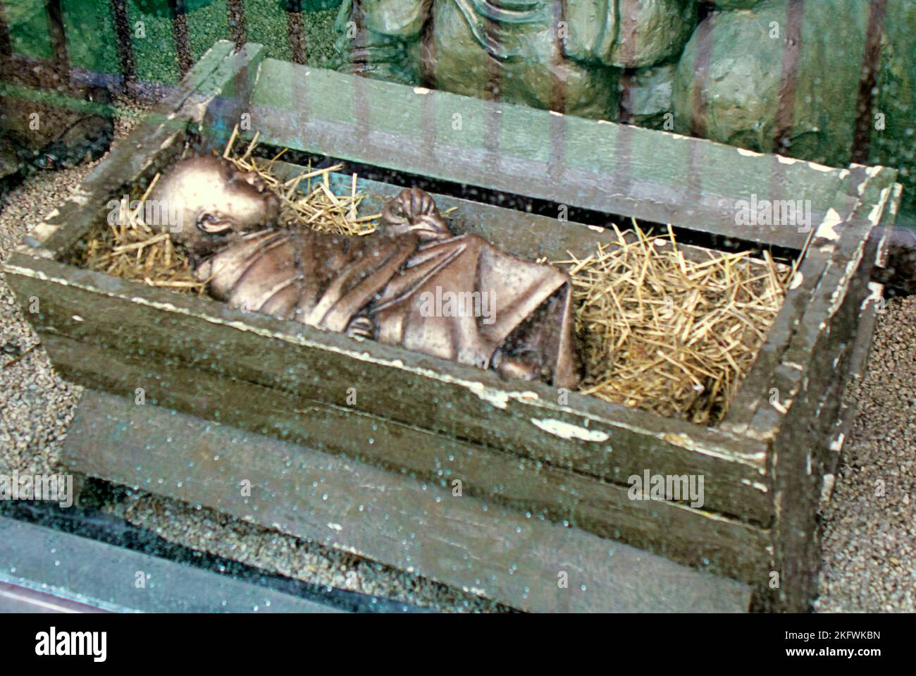 Glasgow, Scotland, UK 20th November, 2022. Rain in glasgow ahead of the christmas lights switch on saw little christmas cheer. The baby jesus in the george square crib looking like  not enjoying things either. Credit Gerard Ferry/Alamy Live News Stock Photo