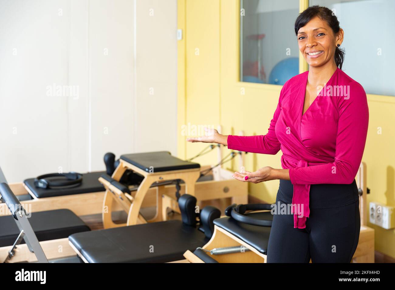 Pilates reformer machine hires stock photography and images Alamy